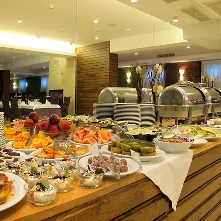 ホテル Radina's Way 4*