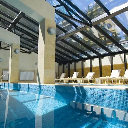 Radina's Way ホテル ボロヴェッツ