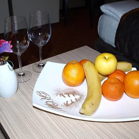 Отель Radina's Way