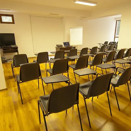 ホテル Radina's Way 4*