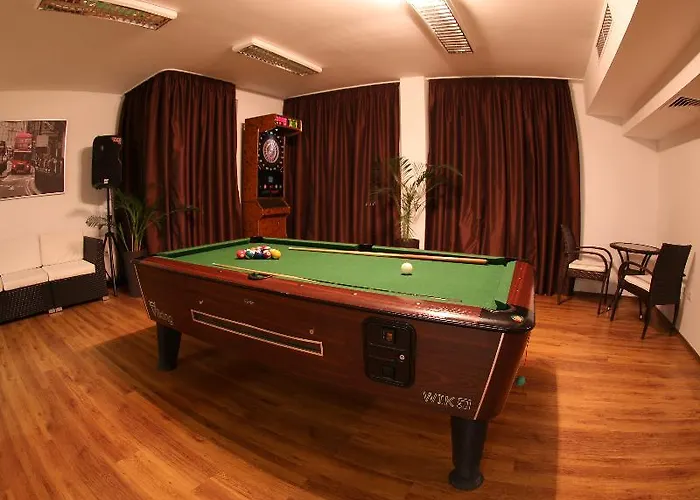 Radina's Way 4* Μπόροβετς